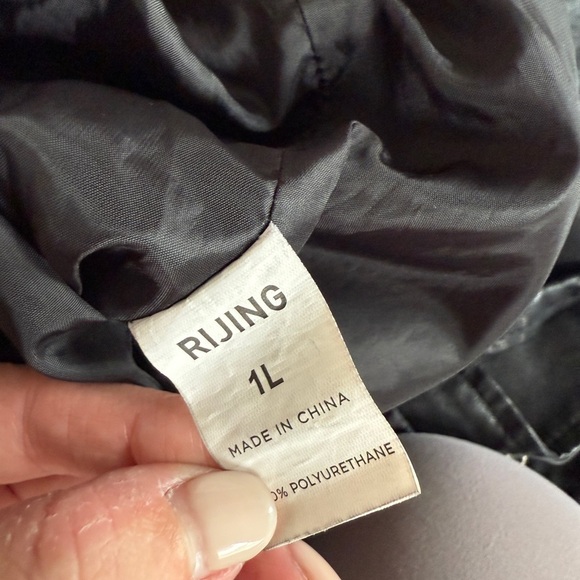 Women’s Black Faux Leather Jacket - Size 1x - Picture 6 of 8